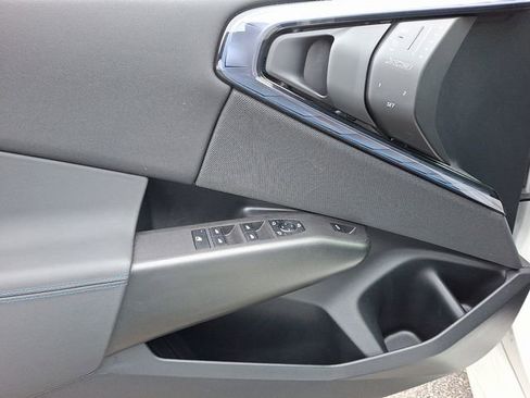 Certified 2025 BMW X3 xDrive30i w/ Premium Package image 13