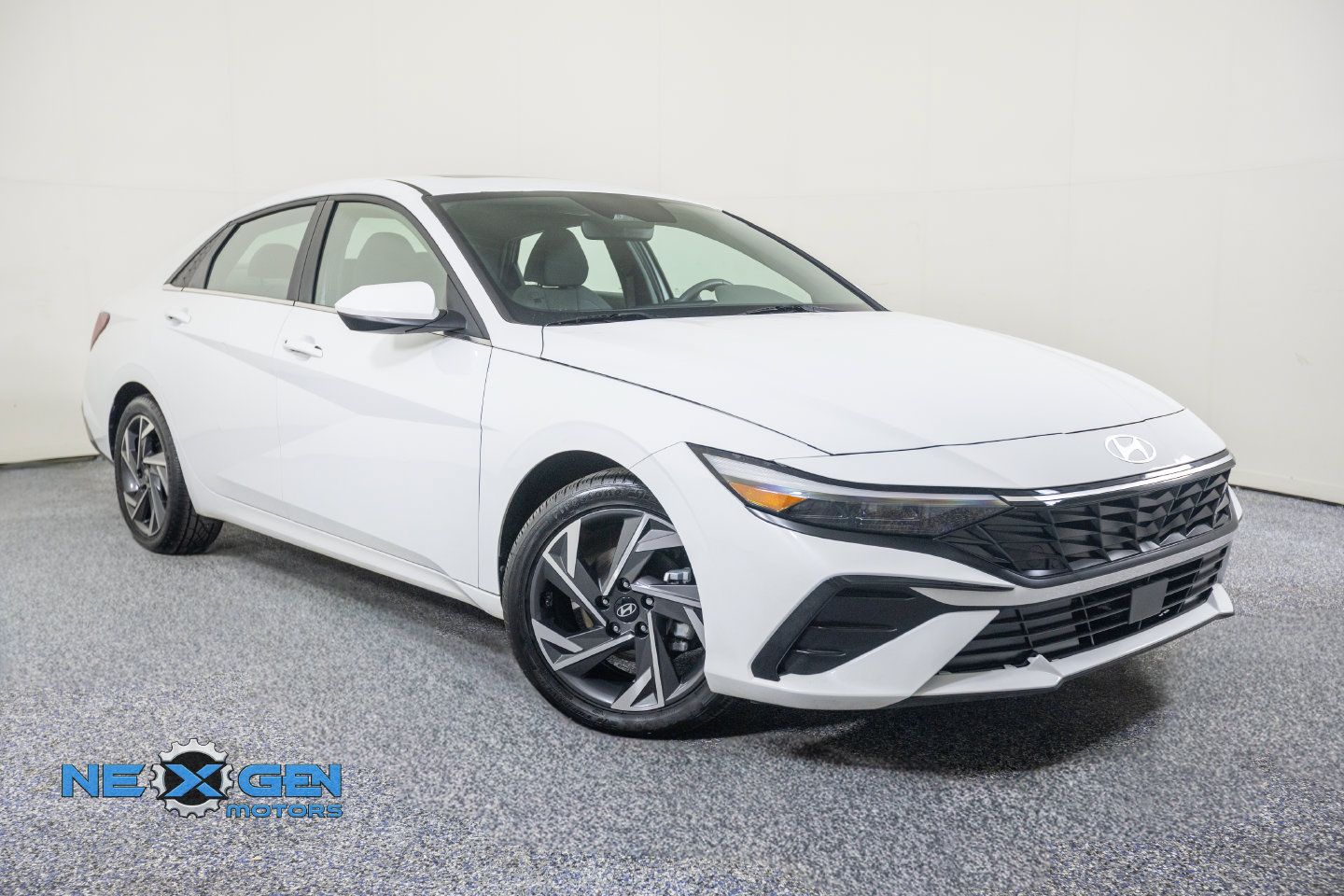 Used 2024 Hyundai Elantra SEL w/ Convenience Package FWD image 1