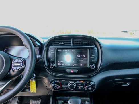 Used 2023 Kia Soul LX w/ Option Group 015 image 27