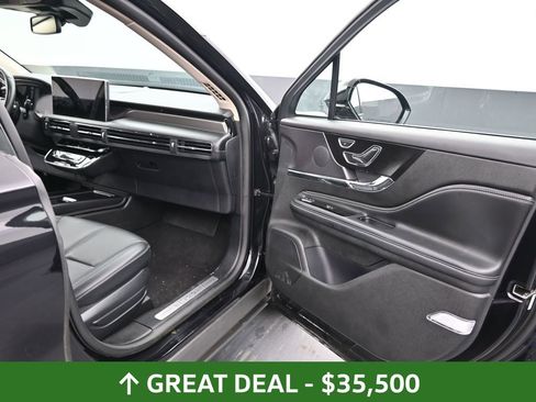 Used 2024 Lincoln Corsair Reserve image 20