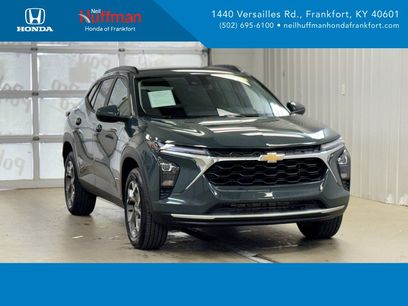 Used 2025 Chevrolet Trax LT w/ Driver Confidence Package