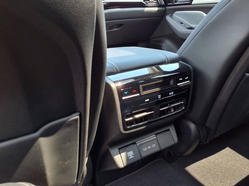 Certified 2026 Acura MDX SH-AWD w/ Technology Package image 28