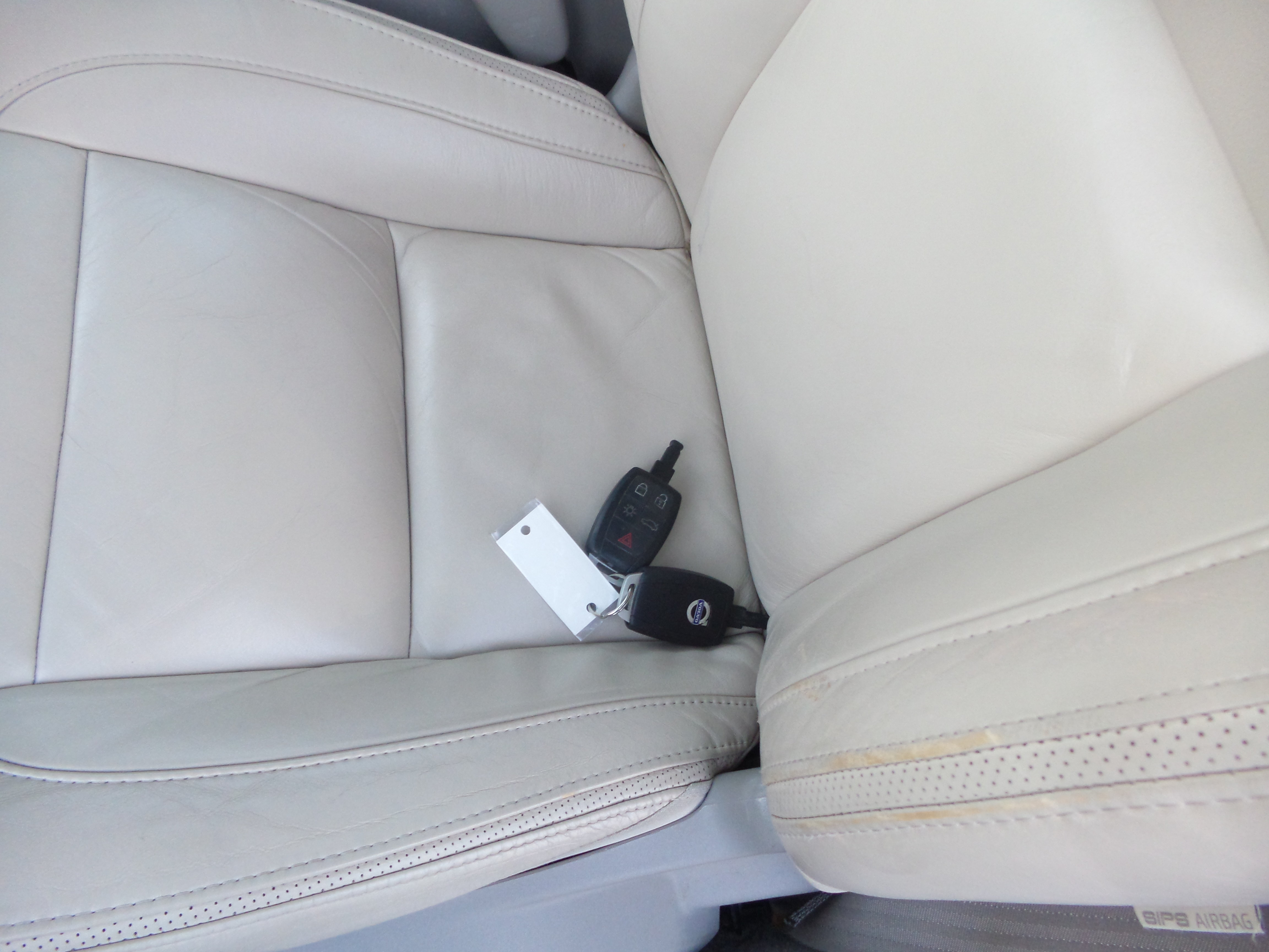 Used 2011 Volvo C70 T5 FWD image 5