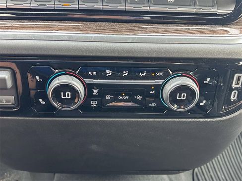 Certified 2025 Chevrolet Silverado 1500 LT image 10