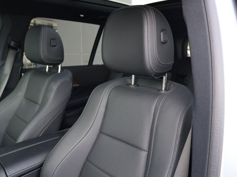 Certified 2025 Mercedes-Benz GLS 450 4MATIC w/ AMG Line Exterior image 11