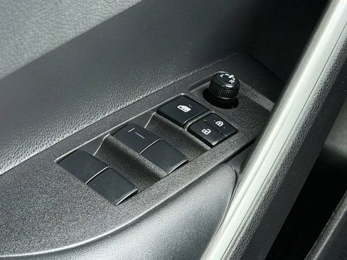 Certified 2025 Toyota Corolla Cross XLE w/ Convenience Package AWD/4WD image 33