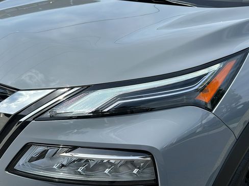 Used 2022 Nissan Rogue Platinum w/ Head-Up Display Package image 10