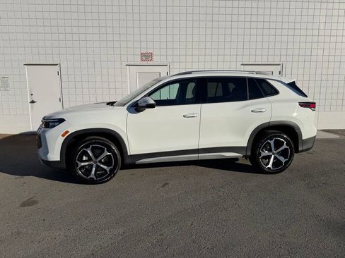 New 2026 Volkswagen Tiguan SE image 3