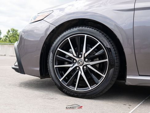 Used 2021 Toyota Camry SE FWD image 10
