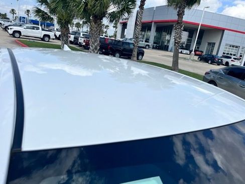 Used 2025 Toyota Corolla SE FWD image 7