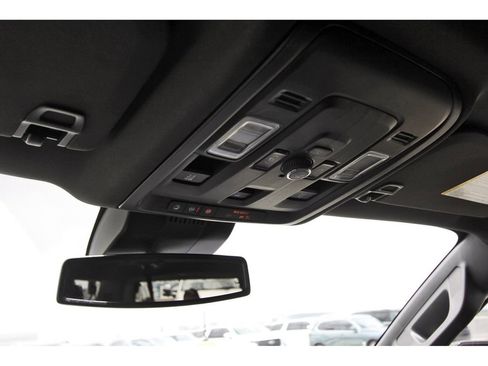 Used 2025 Chevrolet Suburban LT w/ Comfort Package RWD image 26