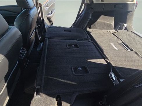 Used 2021 Nissan Rogue SL image 16