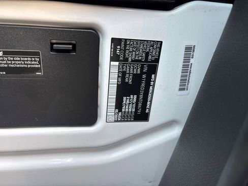 Used 2022 Mercedes-Benz Sprinter 4500 image 31