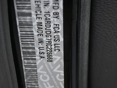 Used 2024 Dodge Durango GT image 17