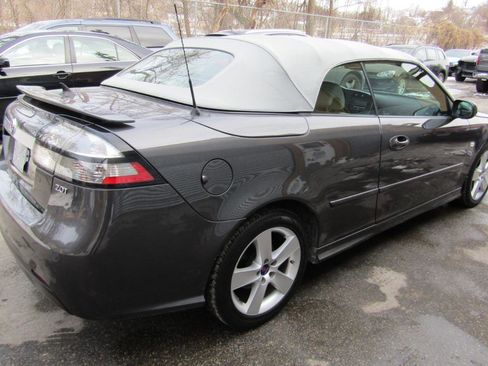 Used 2010 Saab 9-3 2.0T w/ Comfort Package image 14