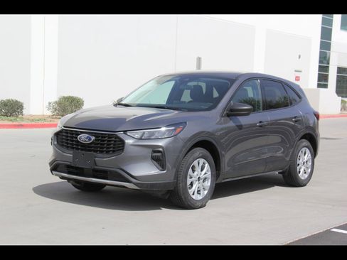 Used 2025 Ford Escape Active AWD/4WD image 1