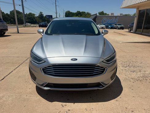 Used 2020 Ford Fusion SEL FWD image 2
