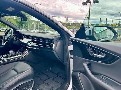 Used 2021 Audi Q8 Premium Plus AWD/4WD image 15