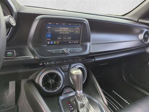 Used 2020 Chevrolet Camaro LT w/ RS Package image 11