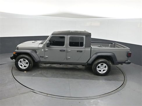 Used 2021 Jeep Gladiator Sport image 33