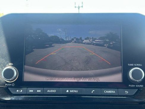 Used 2024 Nissan Pathfinder SV w/ Lighting Package (N92) FWD image 16