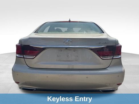 Used 2015 Lexus LS 460 w/ Comfort Package RWD image 6