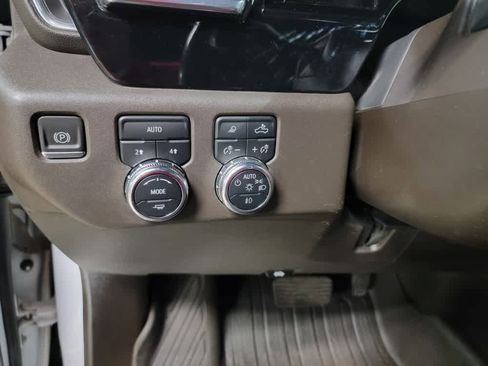 Used 2022 GMC Sierra 1500 SLT w/ Max Trailering Package image 16