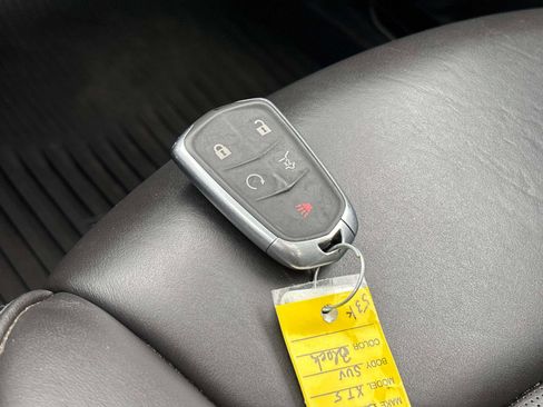 Used 2022 Cadillac XT5 Sportv w/ Platinum Package image 32