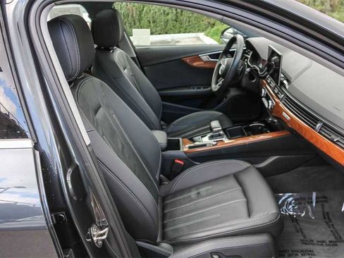 Used 2023 Audi A4 2.0T Premium w/ Convenience Package image 18