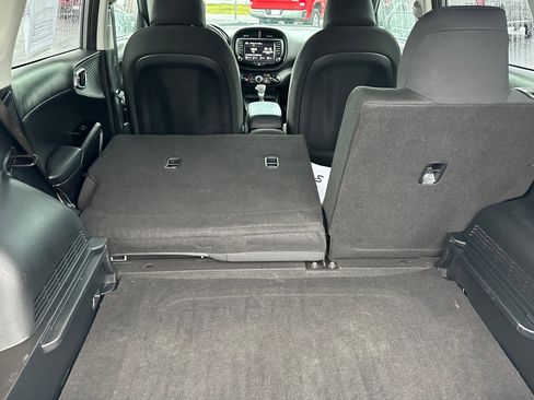 Used 2024 Kia Soul LX w/ Option Group 015 image 16