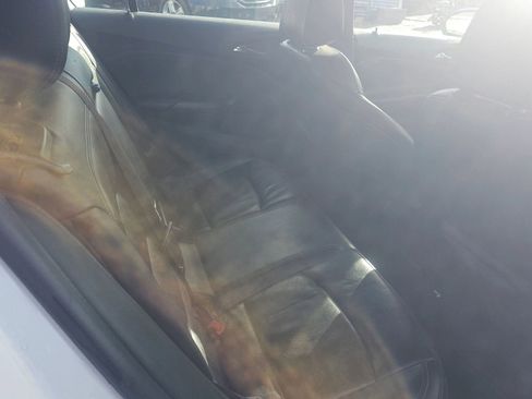 Used 2017 Chevrolet Cruze Premier image 11