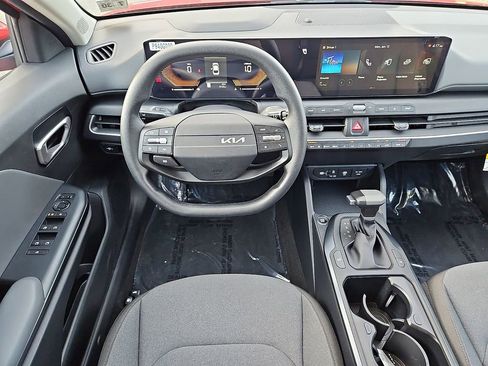 Certified 2025 Kia K4 FWD image 11