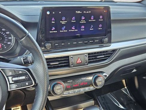 Used 2022 Kia Forte GT-Line w/ GT-Line Technology Package FWD image 13