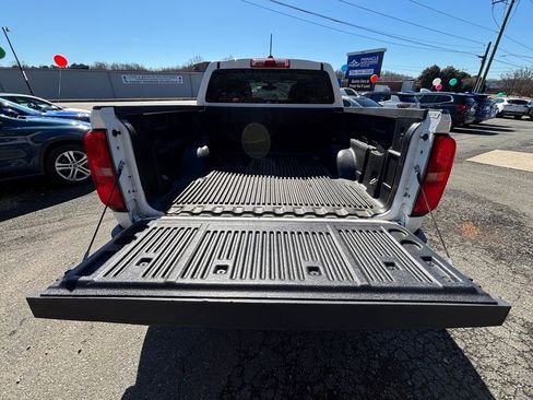 Used 2015 Chevrolet Colorado LT w/ Luxury Package image 20