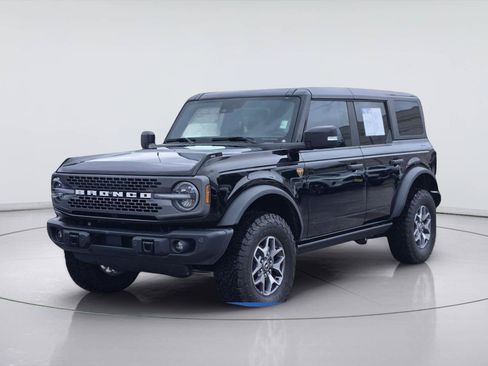 Certified 2023 Ford Bronco Badlands AWD/4WD image 1