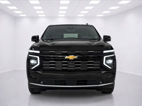 Used 2025 Chevrolet Tahoe High Country w/ Sun And Tow Package AWD/4WD image 3