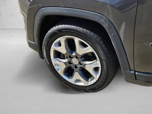 Used 2019 Jeep Compass Limited image 23