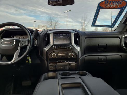 Used 2020 GMC Sierra 2500 SLE image 18