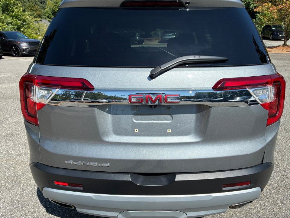 Used 2023 GMC Acadia SLE FWD image 14