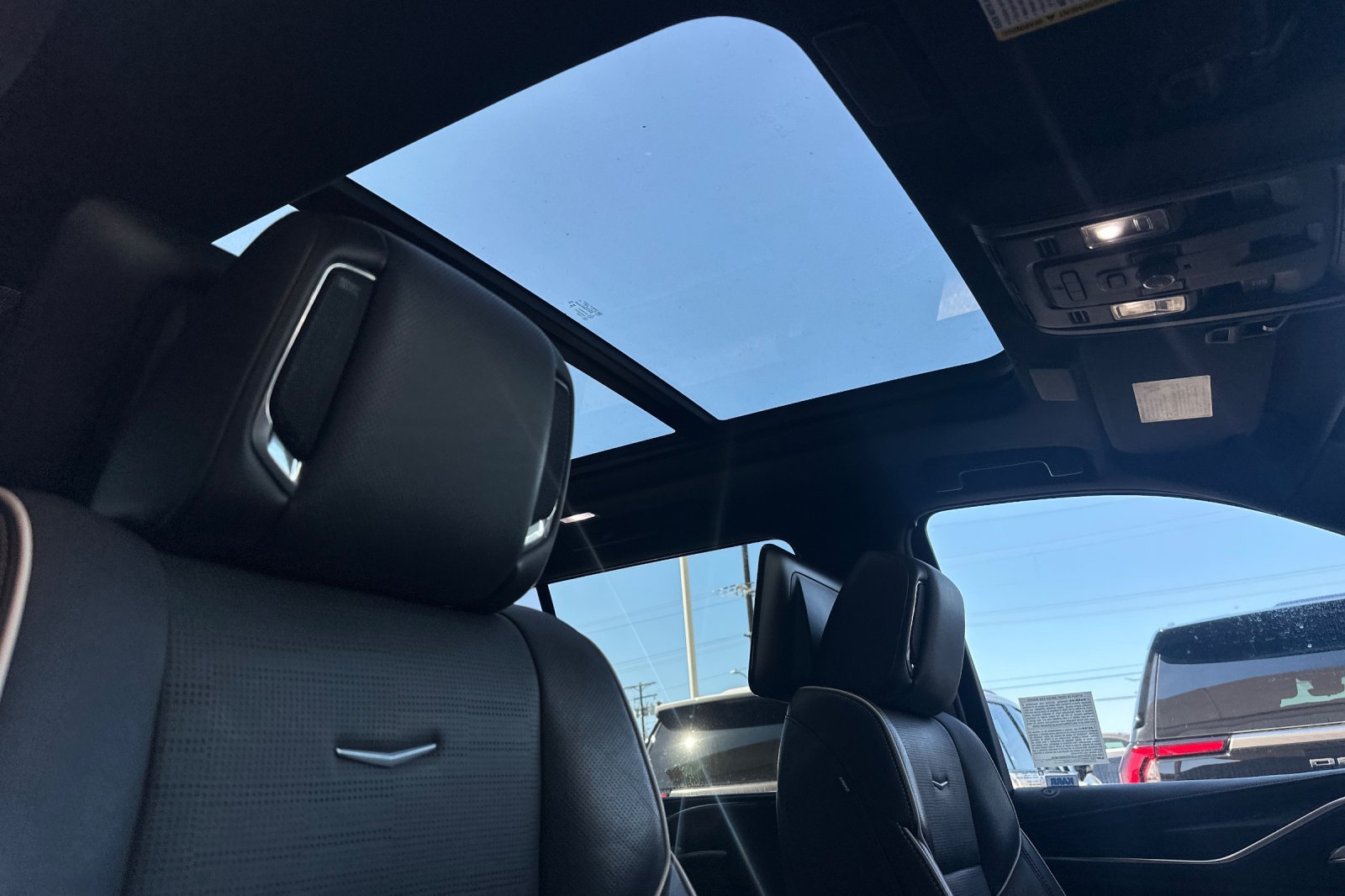 Used 2023 Cadillac Escalade Sport AWD/4WD image 22