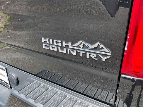 Used 2023 Chevrolet Silverado 1500 High Country RWD image 10