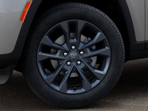 New 2026 Jeep Grand Cherokee Limited AWD/4WD image 9