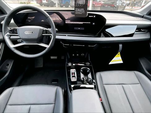 New 2025 Audi Q6 e-tron Premium image 5