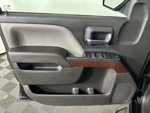 Used 2017 GMC Sierra 1500 SLE w/ SLE Value Package AWD/4WD image 19