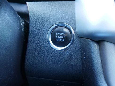 Used 2017 Toyota Highlander Limited Platinum image 27