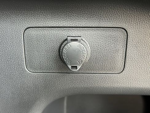Certified 2025 Toyota RAV4 XLE AWD/4WD image 21