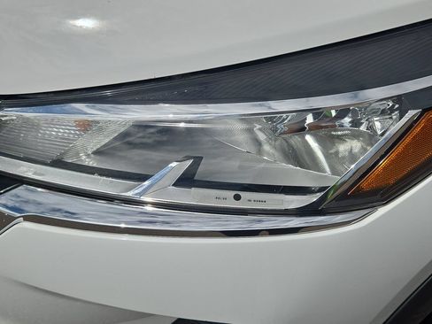 Used 2023 Nissan Kicks S FWD image 12