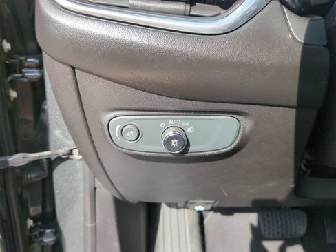 Used 2019 Chevrolet Equinox LT FWD image 14
