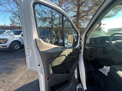 Used 2024 Ford Transit 250 Low Roof w/ Exterior Upgrade Package image 15
