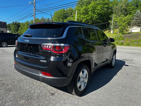 Used 2022 Jeep Compass Latitude w/ Convenience Group AWD/4WD image 14